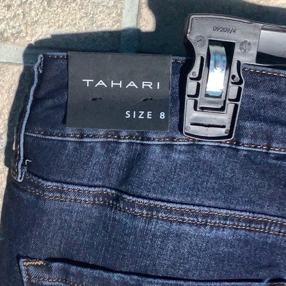 TAHARI NEW - Sz 8 / 29 - classic skinny jeans - soft feel & comfy stretch - Picture 3 of 7